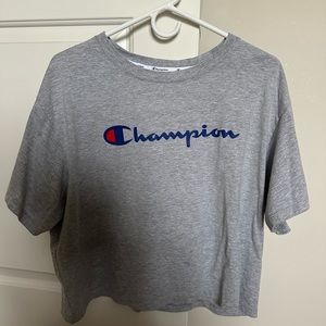 Champion Cropped Tshirt